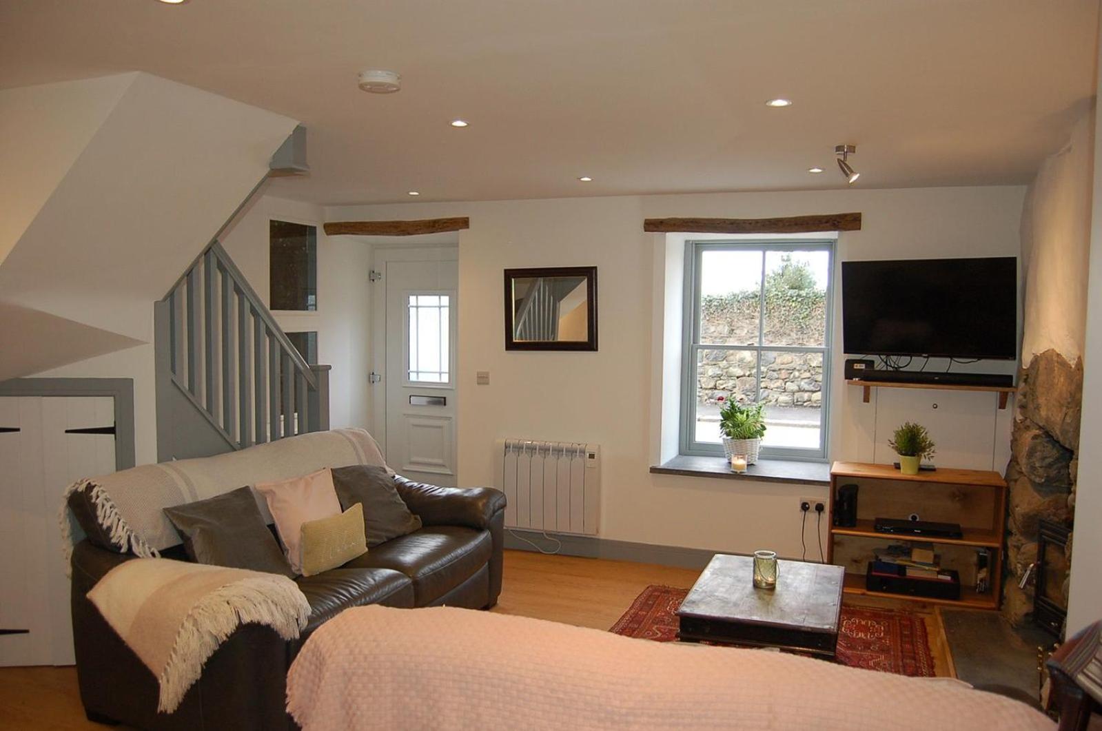 Ty Del - Beautiful Home In Tywyn Buitenkant foto