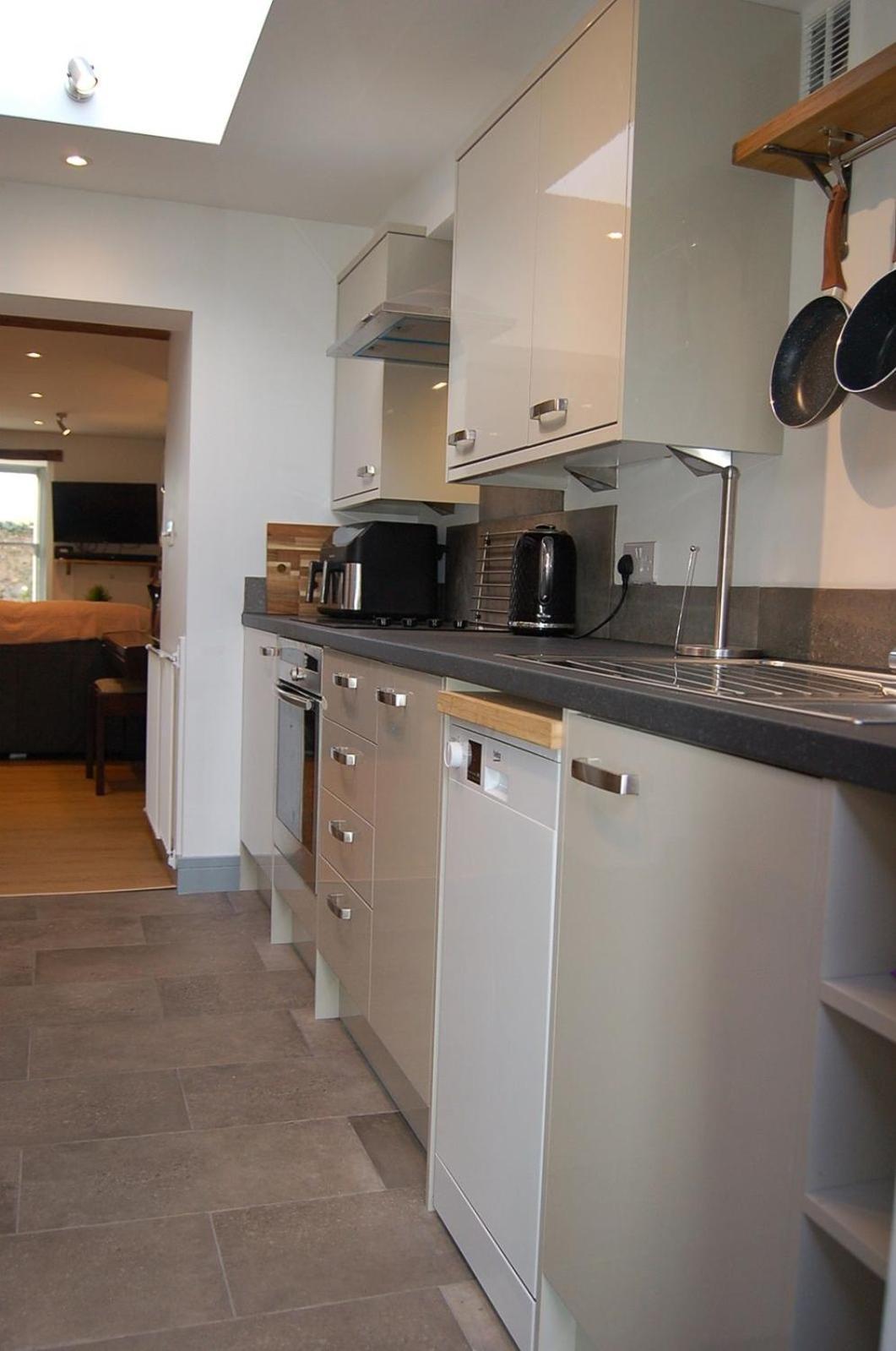 Ty Del - Beautiful Home In Tywyn Buitenkant foto