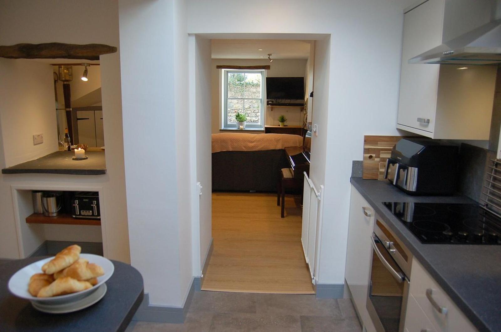 Ty Del - Beautiful Home In Tywyn Buitenkant foto